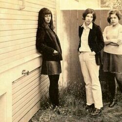Dig Me Out Tab by Sleater-Kinney