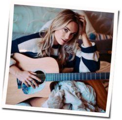 She Ain't Me Chords by Sophia Scott