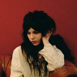 Black And Blue Chords by Sophie Thatcher