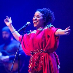 Qatrat Mtar L قَطْرَةْ مْطَر Acoustic Live Chords by Soukaina Fahsi