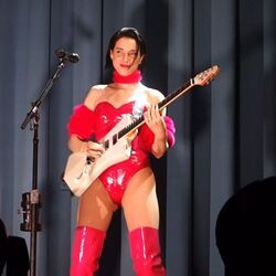 Broken Man Bass Tab by St. Vincent