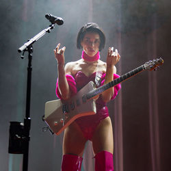 Fear The Future Chords by St. Vincent