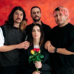 I'm The Man Chords by Stand Atlantic, Lauren Sanderson