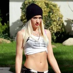 Hollaback Girl Chords by Gwen Stefani