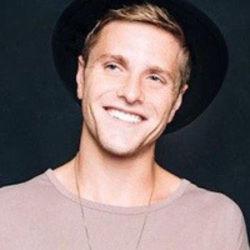 Smile Chords by Johnny Stimson