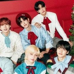 Winter Falls Chords by Stray Kids