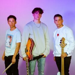 Strings And Heart chords for Evergreen love