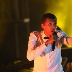 Santé Chords by Stromae