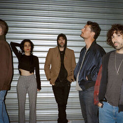 Riots Chords by Stuck In The Sound