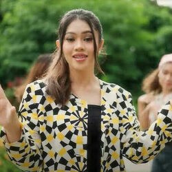 Suci Nouly chords for Layang cinta