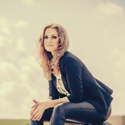 Suzan Baker chords for Komm geh mit mir nach bethlehem