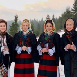 Sub Fereastra La Om Bun Chords by Suzana Si Daciana