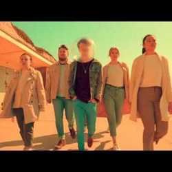 Suzi Island chords for Show me the way