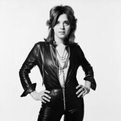 Hey Queenie Chords by Suzi Quatro