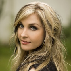 Body In A Boxcar Chords by Sunny Sweeney
