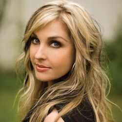 Find It Where I Can Chords by Sunny Sweeney