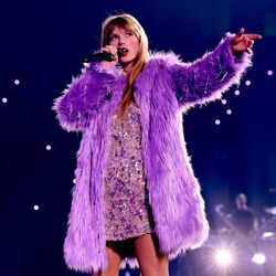 Sparks Fly - Gold Rush Live Chords by Taylor Swift