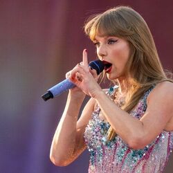 Taylor Swift bass tabs for The 1