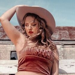 Sydney Shae chords for Gold