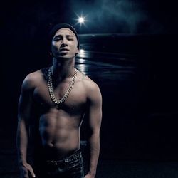 Eyes Nose Lips Tabs by Taeyang
