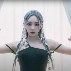 Invu (Ver2) Chords by Taeyeon (태연)