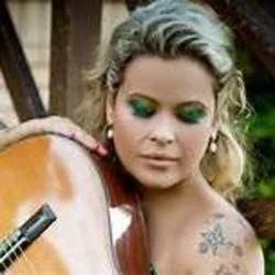 Melodia Verdadeira Chords by Tati Portella