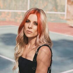 Taylor Acorn chords for People pleaser