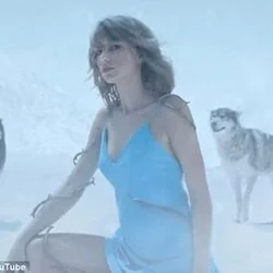 Out Of The Woods Bass Tab by Taylor Swift