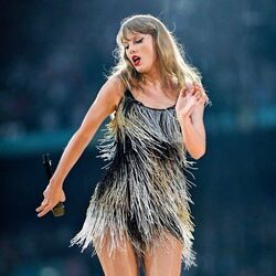 Long Live - New Years Day - The Manuscript Live Chords by Taylor Swift