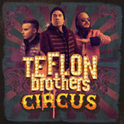 Tee Mulle Joulu by Teflon Brothers
