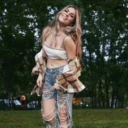 That's My Friend You're Talkin About Chords by Tenille Arts