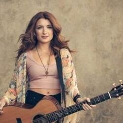 Somebodys Daughter Acoustic Live Chords by Tenille Townes