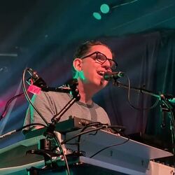 They Might Be Giants chords for Hovering sombrero 05