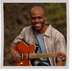 Make Me Holy Chords by Thompson Aaron