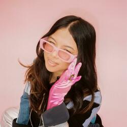 Girls Like Me Don't Cry Chords by Thuy