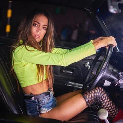 Ellas (Ver2) Chords by TINI