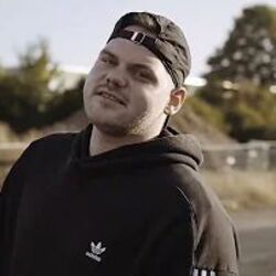 греет душу Chords by Tino