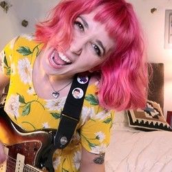 Daydream Chords by Tiny Stills