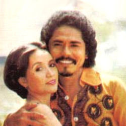 Dunia Belum Kiamat by Titiek Sandhora And Muchsin