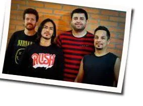 Medo De Amar Chords by Tr3vo