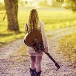 Salut Les Amoureux Chords by Trois Cafés Gourmands