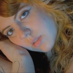 Alguma Coisa Chords by Tuany