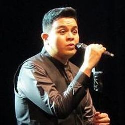 Adaptasi Chords by Tulus (indonesia)