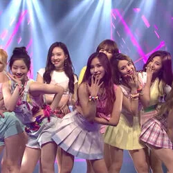 Bloom Chords by Twice (트와이스)
