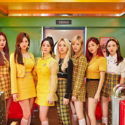 Last Waltz Chords by Twice (트와이스)