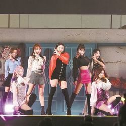 Yes Or Yes Bass tabs by Twice (트와이스)