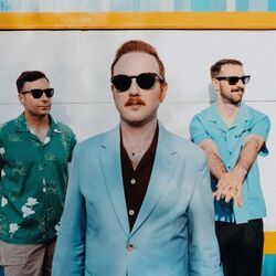 Happy Customers Chords by Two Door Cinema Club