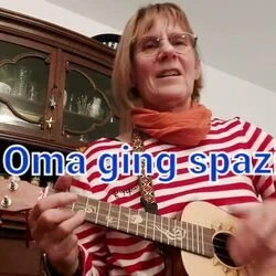 Eine Oma Ging Spazieren Chords by Ulrike Joorde