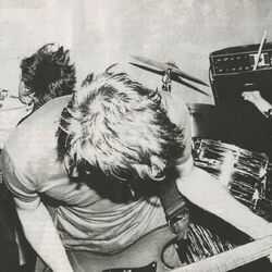 Look A Ghost Chords by Unwound
