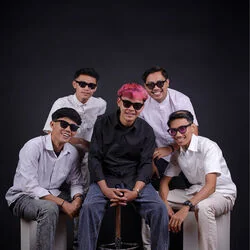 Kabeh Nggo Koe Chords by Vadesta